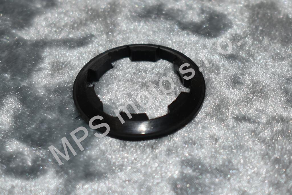 Těsnící gumička k řetězovému kolečku 