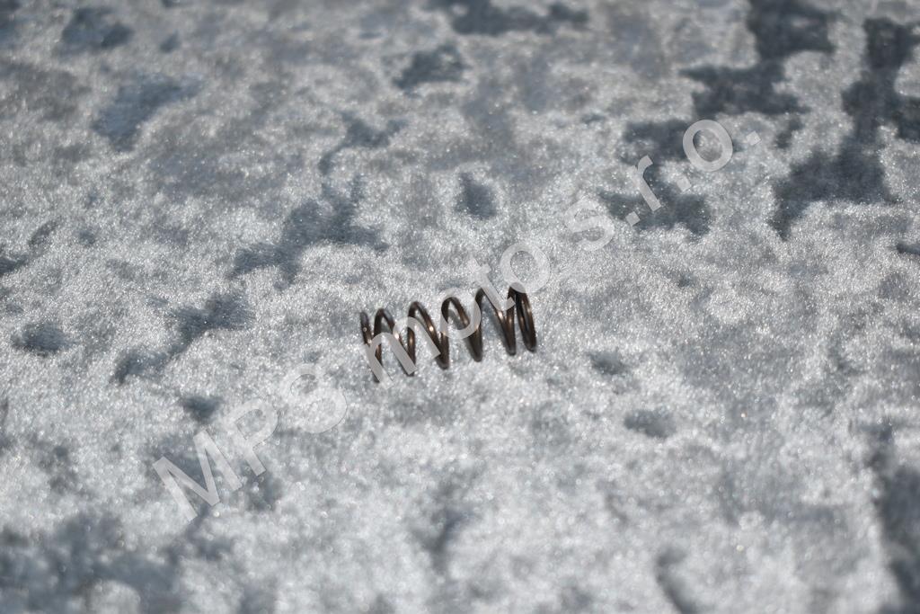 Pružina aretace hřídele řazení