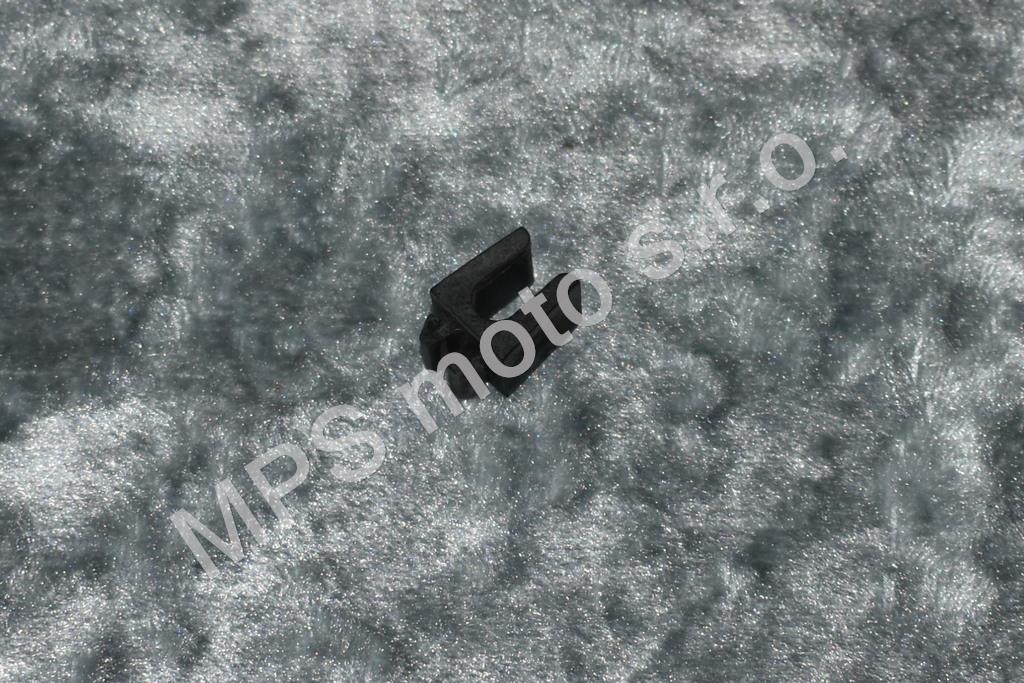 Vedení táhla zámků 640