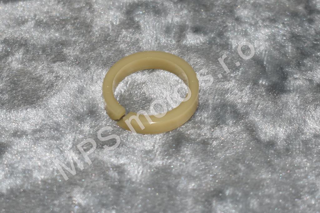 Těsnící kroužek pístku přední vidlice 638/640