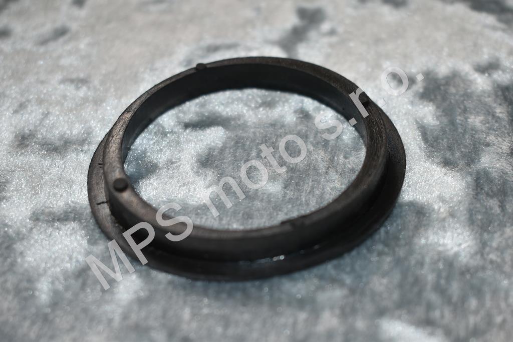 Guma pod masku Pérák