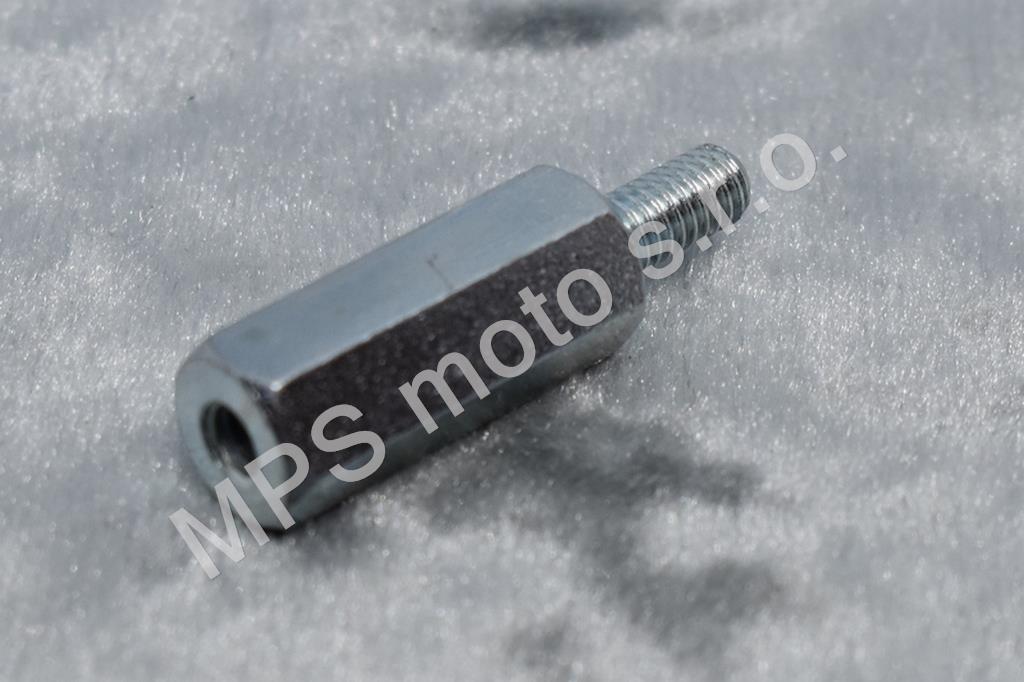 Svorník zadního světla