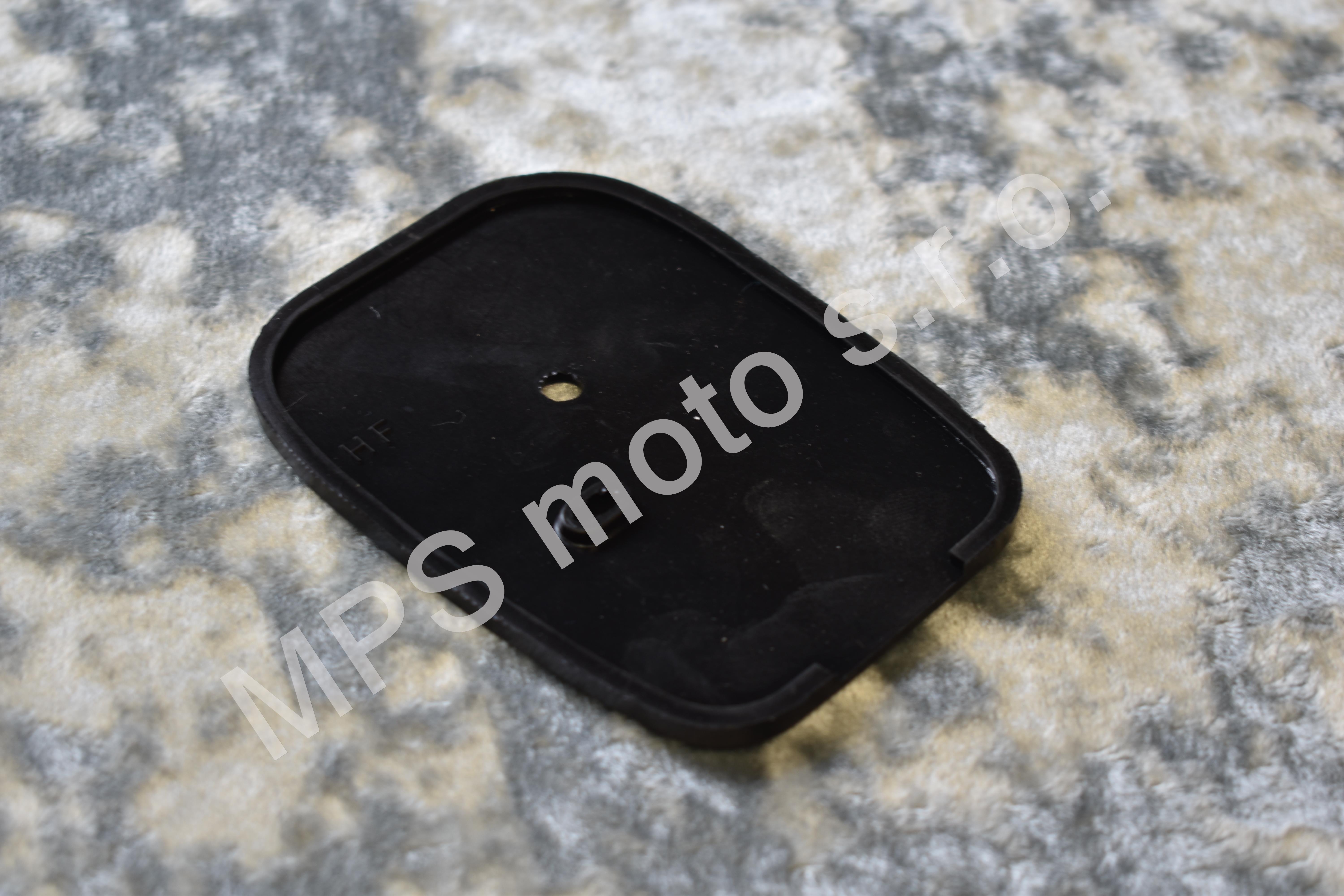 Guma pod zadní světlo Kývačka