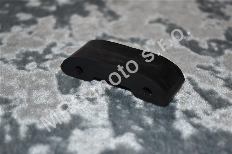 Gumové vedení do krytu řetězu